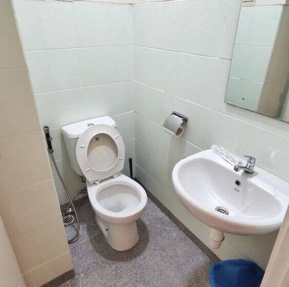 فندق Apartment Queen Victoria Batam