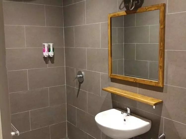 ホテル Apartment Queen Victoria Batam