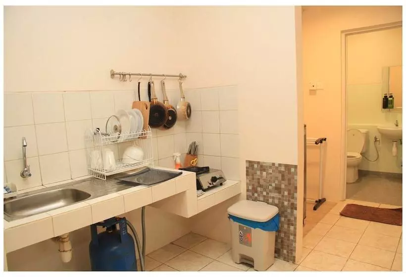 ホテル Apartment Queen Victoria Batam