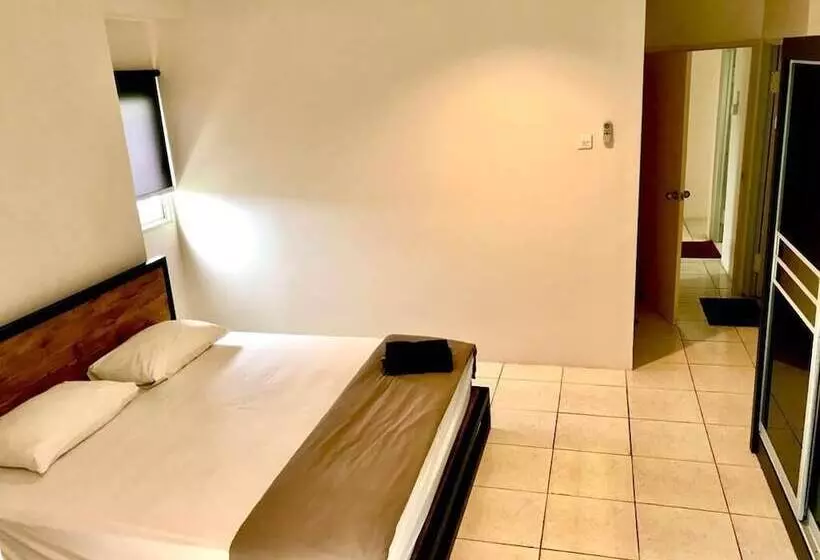 ホテル Apartment Queen Victoria Batam