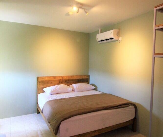 فندق Apartment Queen Victoria Batam