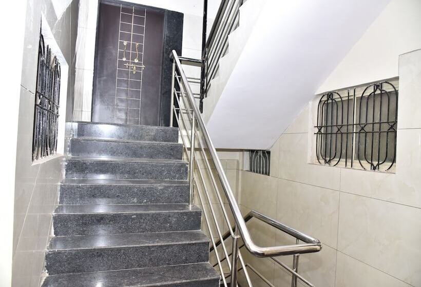 Hotel Royal Front Residency