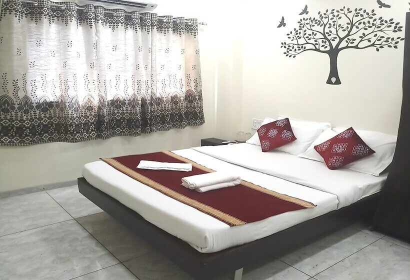 Hotel Royal Front Residency