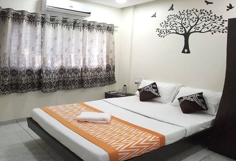 Hotel Royal Front Residency