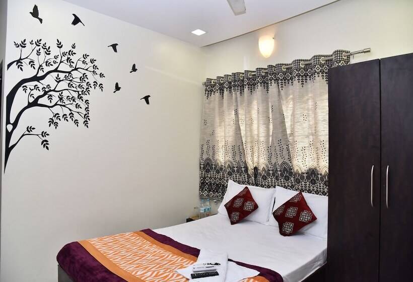 Hotel Royal Front Residency