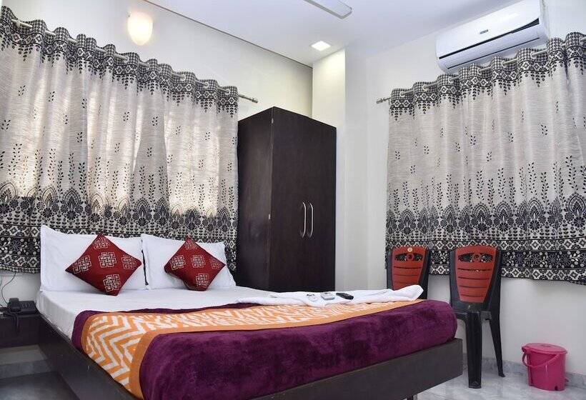 Hotel Royal Front Residency