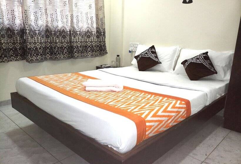 Hotel Royal Front Residency