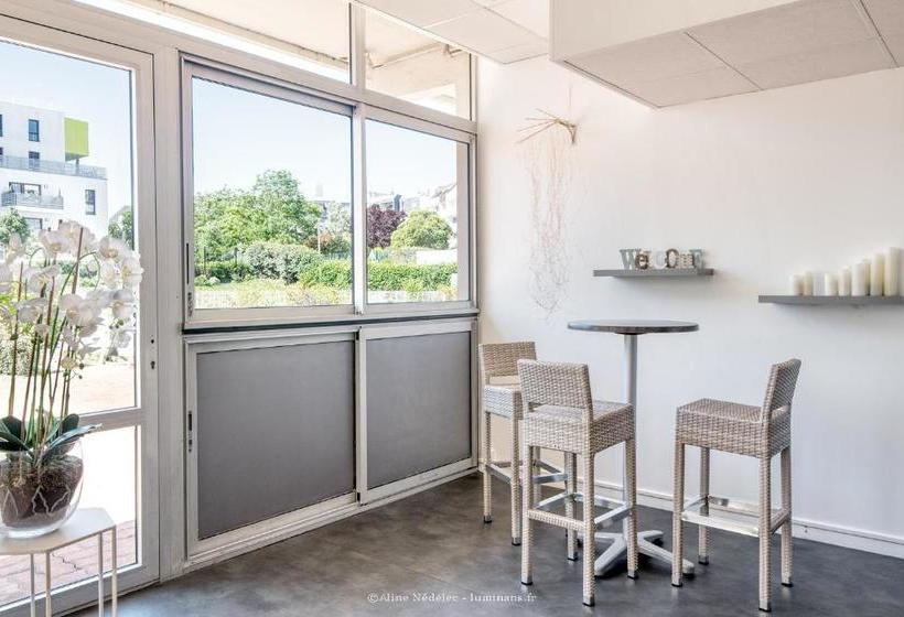 هتل Residence New Rochelle