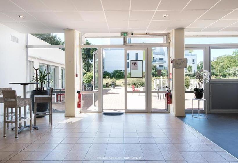 هتل Residence New Rochelle