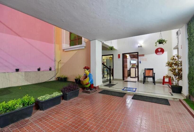 Super Hotel O Sai Leela