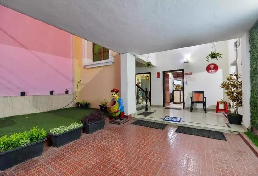 Super Hotel O Sai Leela