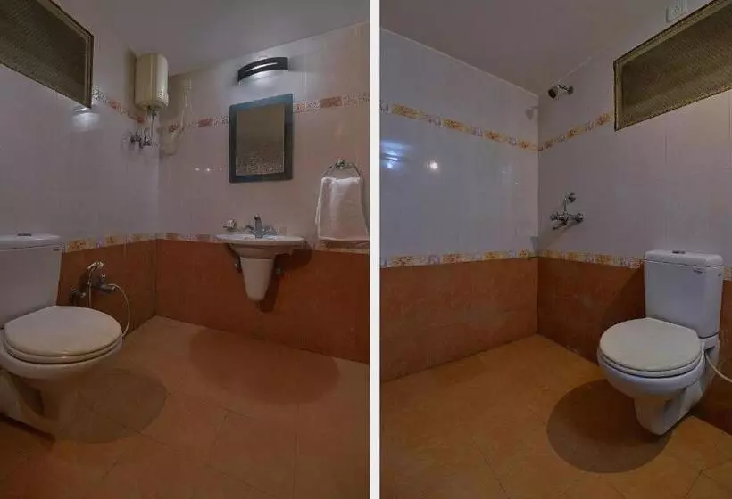 Super Hotel O Sai Leela