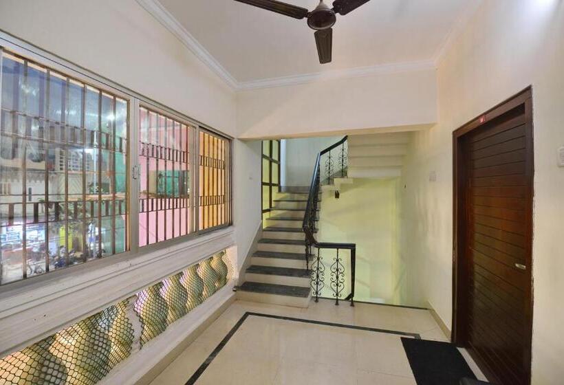 Super Hotel O Sai Leela