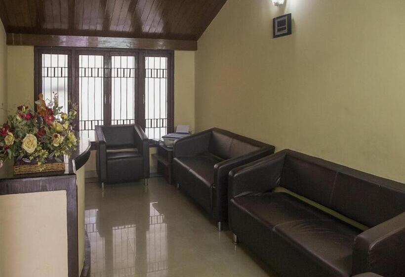 Super Hotel O Sai Leela