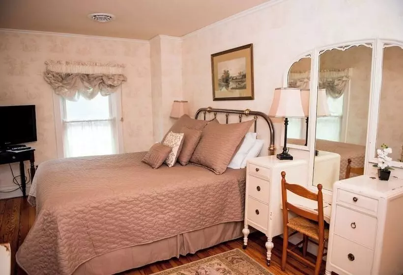 Hotelli Springside Inn