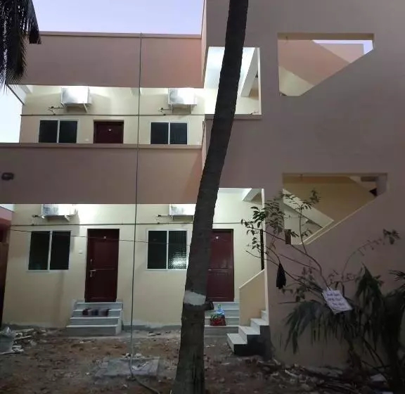 Hotelli Raghavi Tourist Home