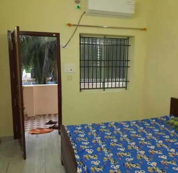 Hotelli Raghavi Tourist Home