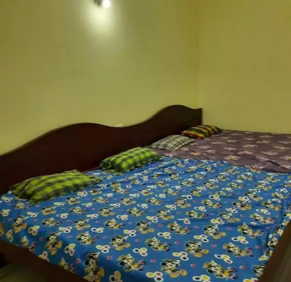 Hotelli Raghavi Tourist Home