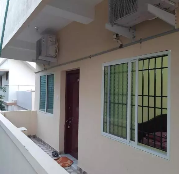 Hotelli Raghavi Tourist Home