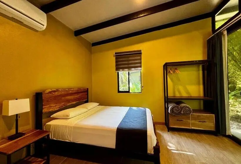 ホテル Bamboo River Lodge