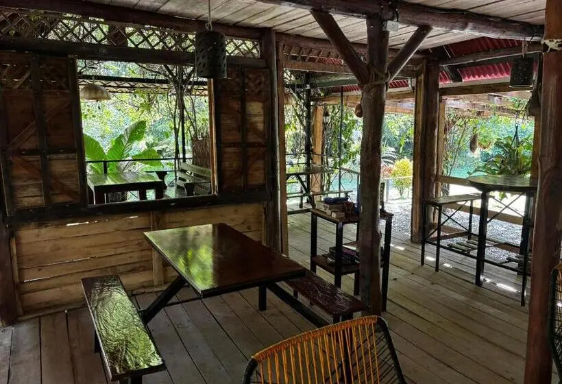 ホテル Bamboo River Lodge