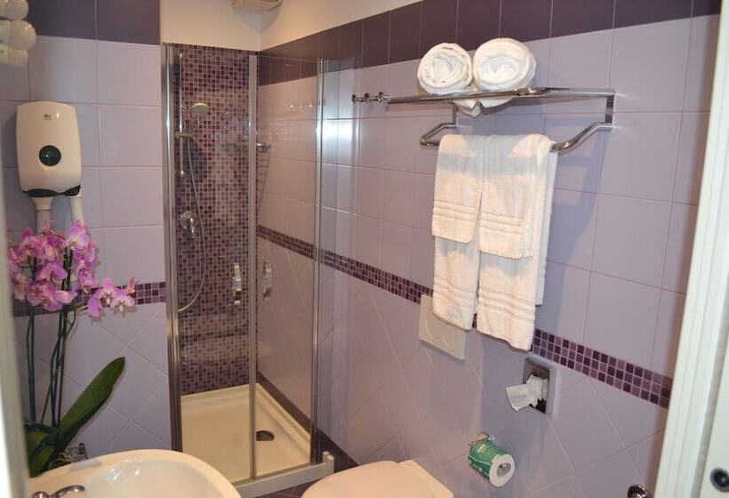 호텔 Al Centro Suites