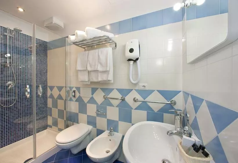هتل Al Centro Suites