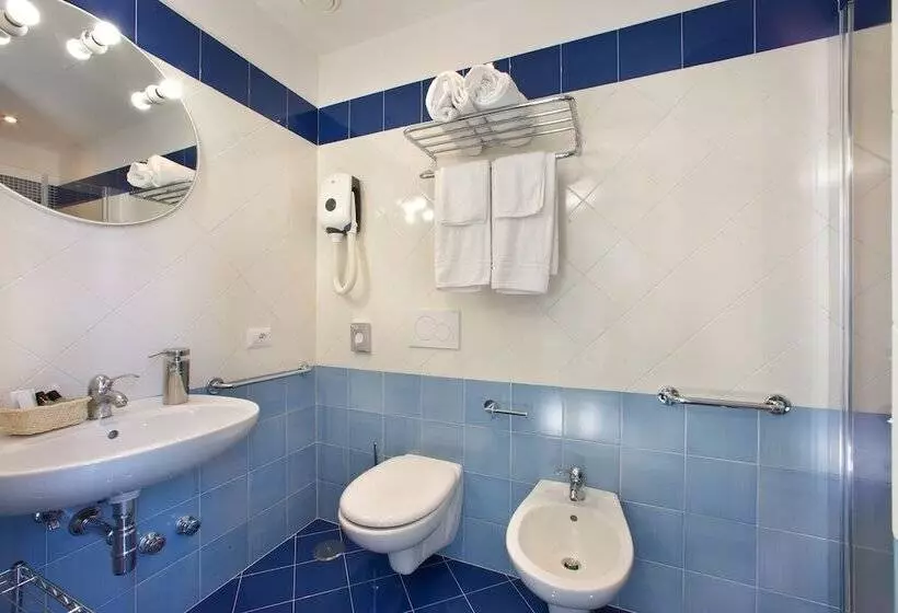 هتل Al Centro Suites