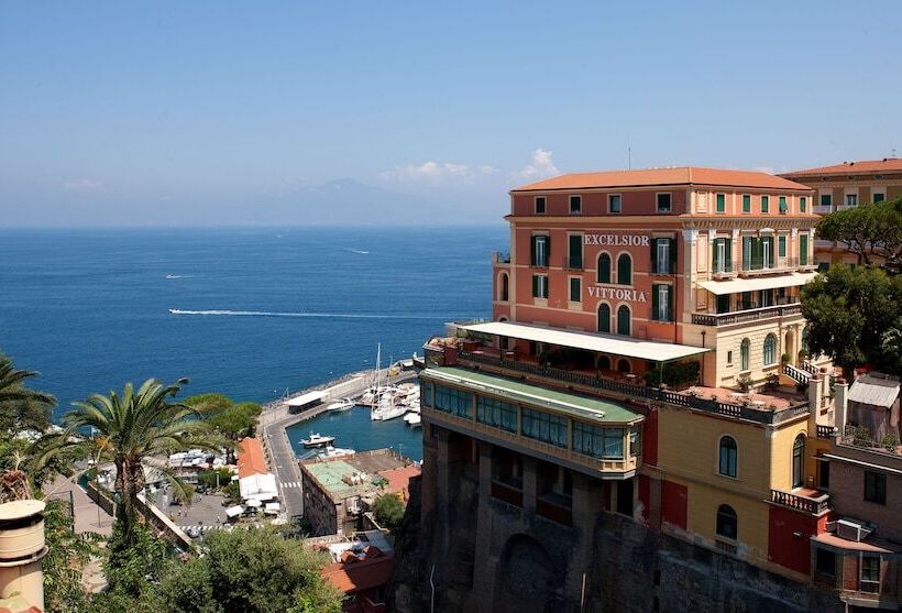 호텔 Al Centro Suites