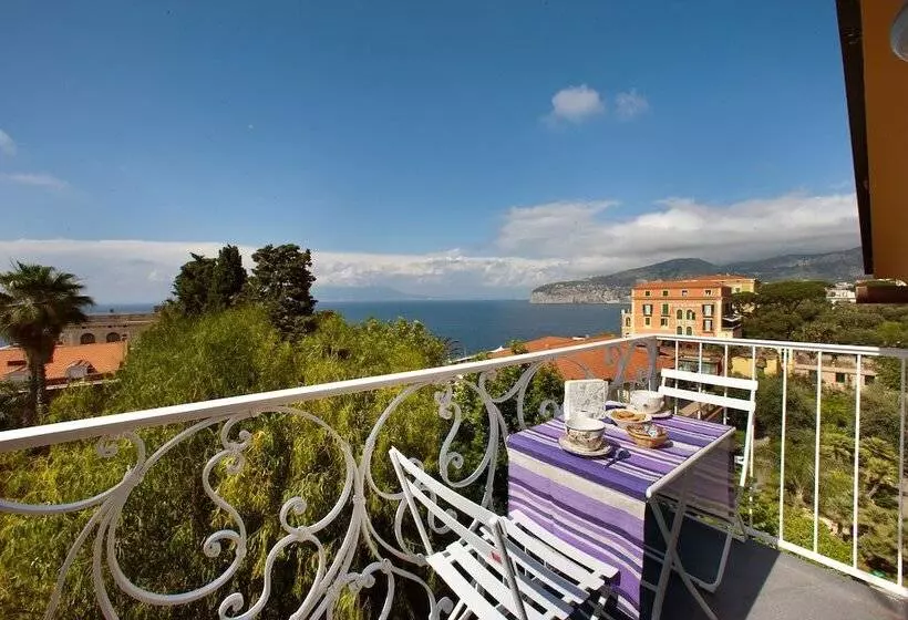 هتل Al Centro Suites