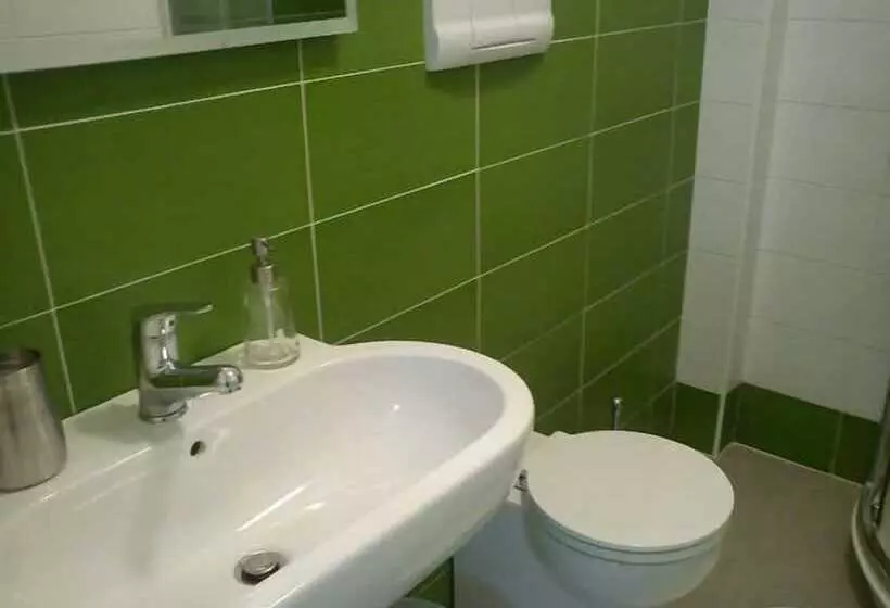 هتل L Alberghetto B&b