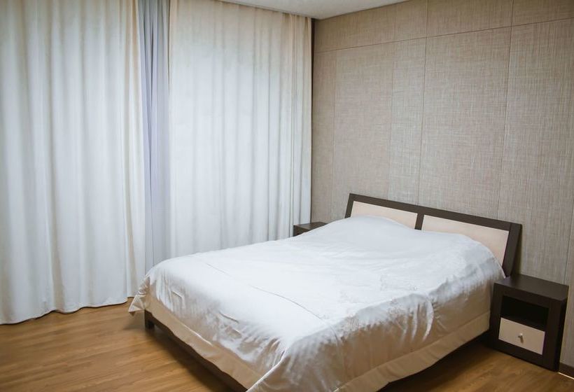 فندق Elite Apartments Highvill