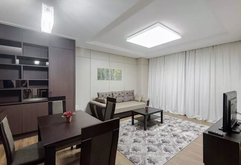 هتل Elite Apartments Highvill