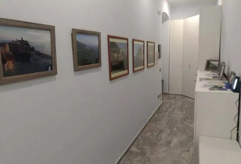 هتل La Branda Brin Guest House
