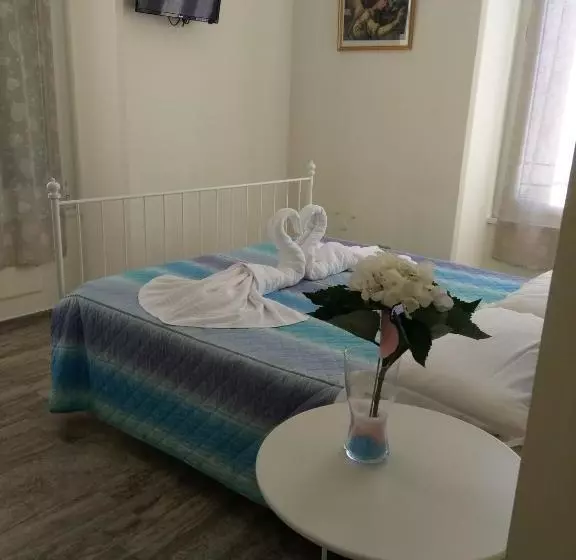 هتل La Branda Brin Guest House