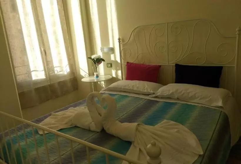 هتل La Branda Brin Guest House