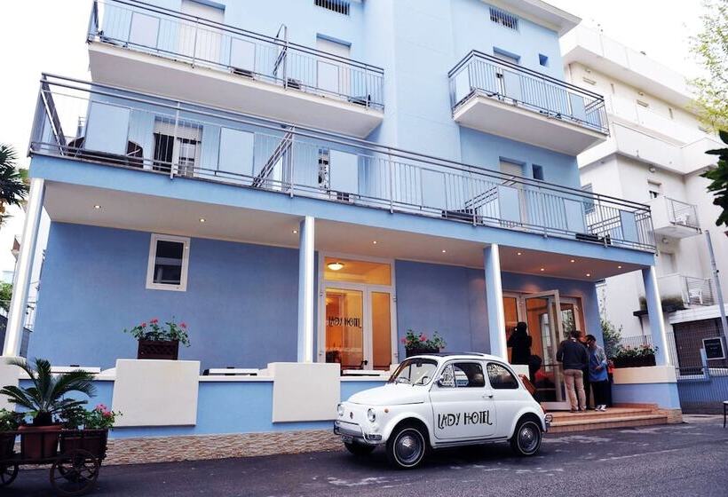 هتل Lady