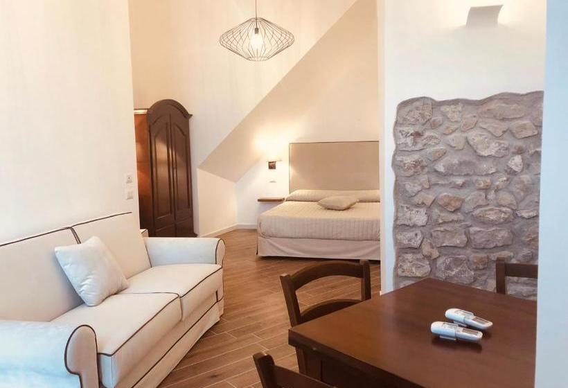 בית מלון כפרי Lantica Pigna Chateau