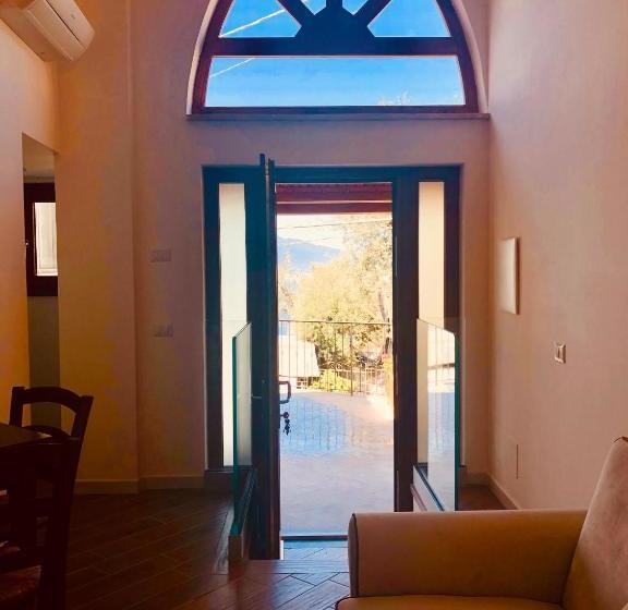 בית מלון כפרי Lantica Pigna Chateau