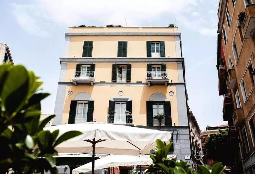 هتل Maison Savoia B&b Apartment