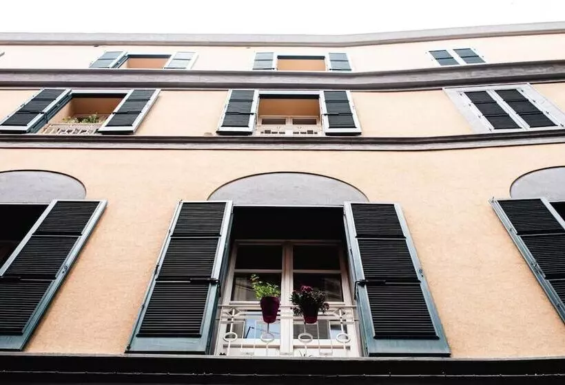 هتل Maison Savoia B&b Apartment