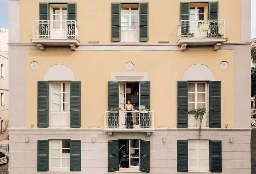 هتل Maison Savoia B&b Apartment