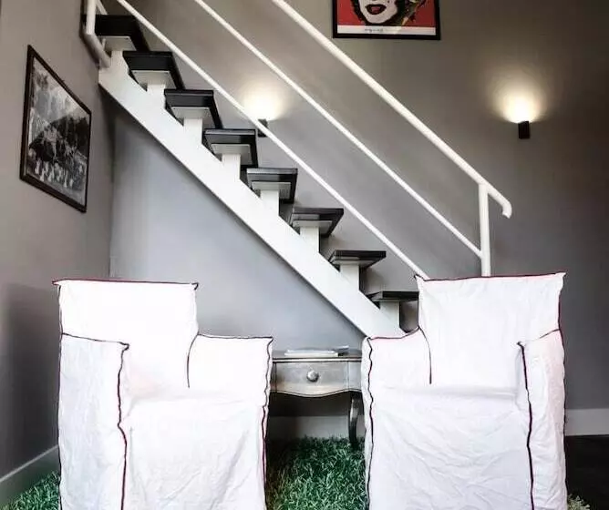 هتل Maison Savoia B&b Apartment