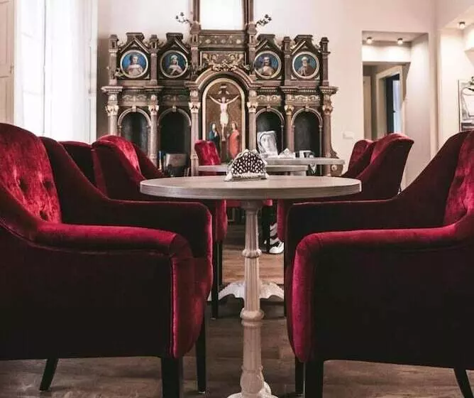 هتل Maison Savoia B&b Apartment
