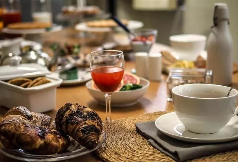 هتل Maison Savoia B&b Apartment