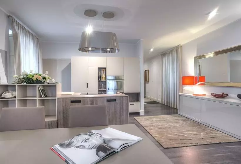 هتل Maison Savoia B&b Apartment