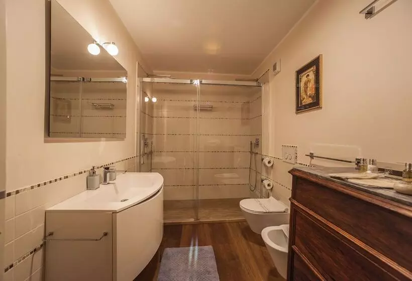 هتل Maison Savoia B&b Apartment