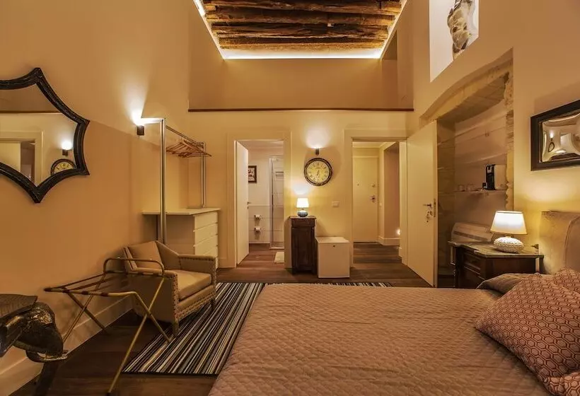 هتل Maison Savoia B&b Apartment