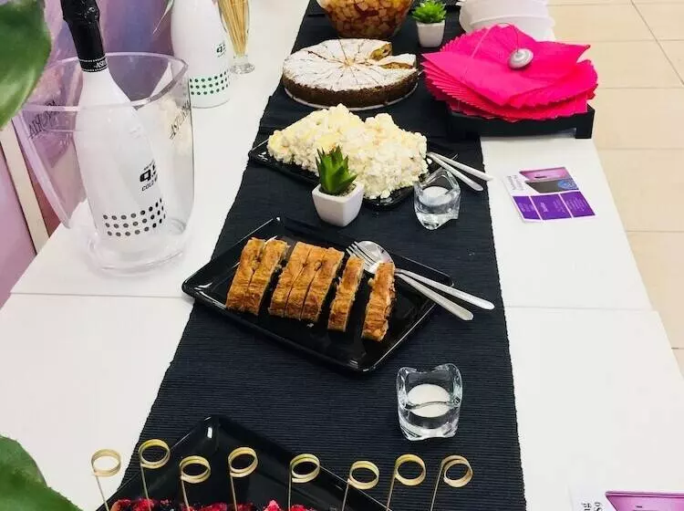 Hotelli Rho Gloria 2