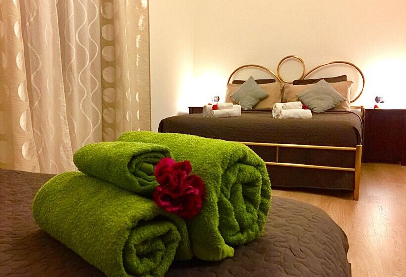 Отель Rho Gloria 2